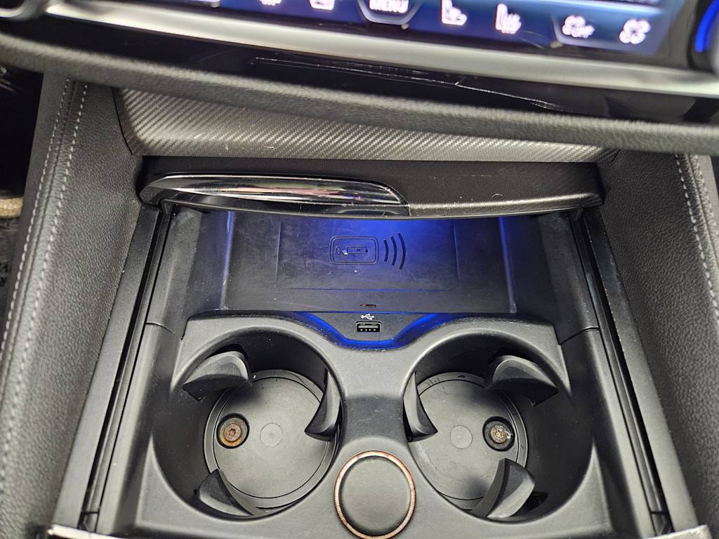 2021 BMW M5  34