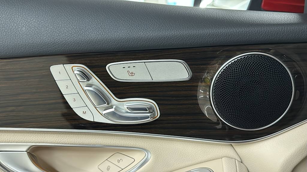 Thumbnail: 2017 Mercedes-Benz GLC - 24