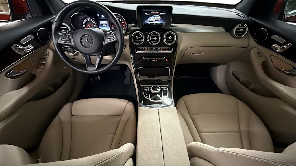 Thumbnail: 2017 Mercedes-Benz GLC - 2