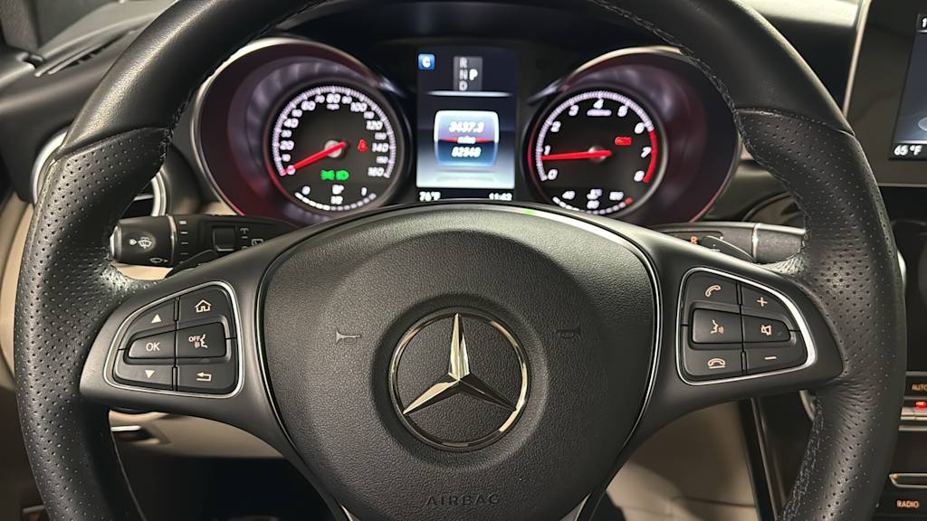 Thumbnail: 2017 Mercedes-Benz GLC - 26