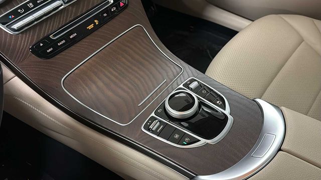Thumbnail: 2019 Mercedes-Benz GLC - 8