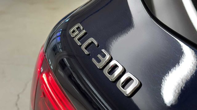 Thumbnail: 2019 Mercedes-Benz GLC - 7