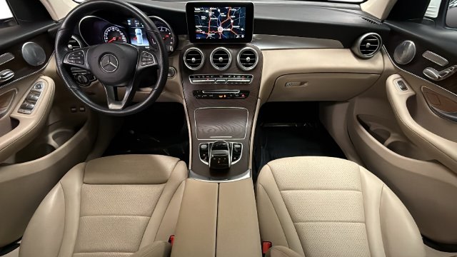Thumbnail: 2019 Mercedes-Benz GLC - 2