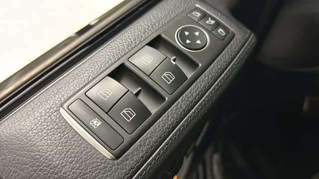 Thumbnail: 2016 Mercedes-Benz G-Class - 25