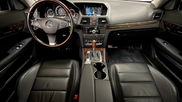 Thumbnail: 2011 Mercedes-Benz E-Class - 2