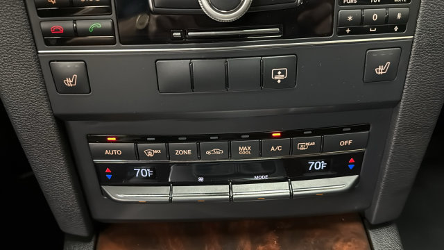 Thumbnail: 2011 Mercedes-Benz E-Class - 28