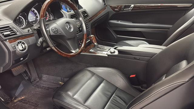 Thumbnail: 2011 Mercedes-Benz E-Class - 31
