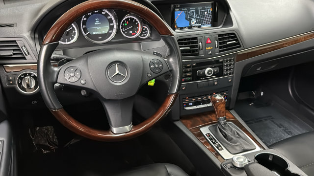 Thumbnail: 2011 Mercedes-Benz E-Class - 13
