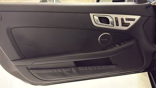 Thumbnail: 2013 Mercedes-Benz SLK - 22