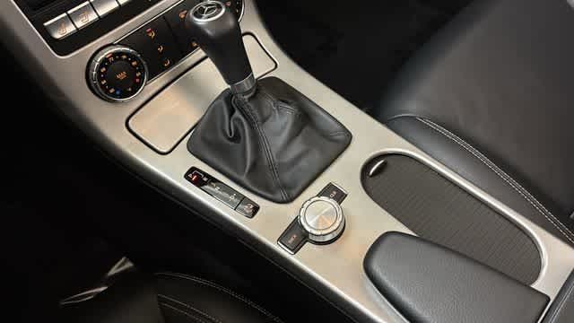 Thumbnail: 2013 Mercedes-Benz SLK - 15