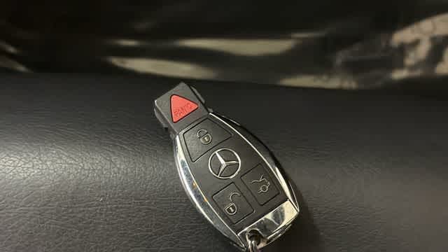 Thumbnail: 2013 Mercedes-Benz SLK - 18
