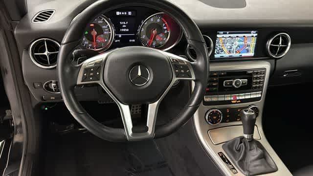 Thumbnail: 2013 Mercedes-Benz SLK - 13