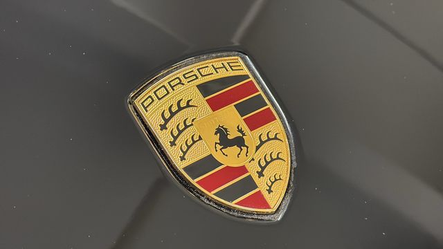 Thumbnail: 2021 Porsche Taycan - 21