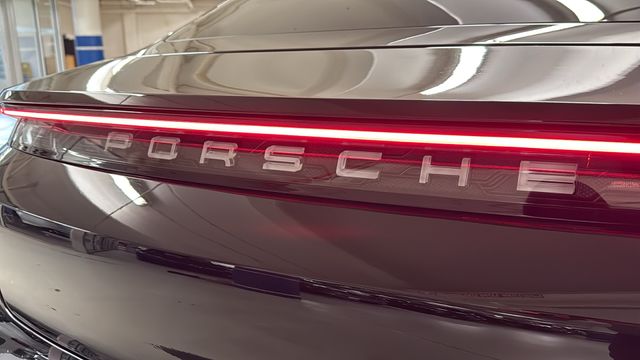 Thumbnail: 2021 Porsche Taycan - 7