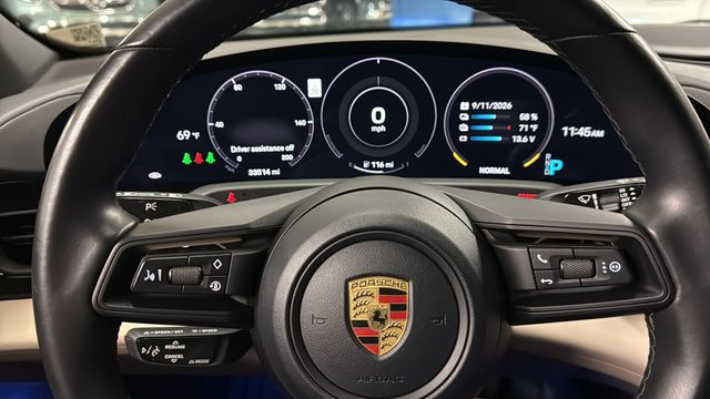Thumbnail: 2021 Porsche Taycan - 9