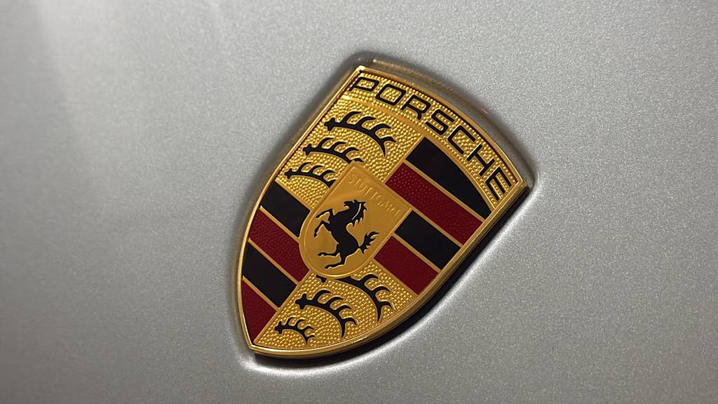 Thumbnail: 2021 Porsche Macan - 7