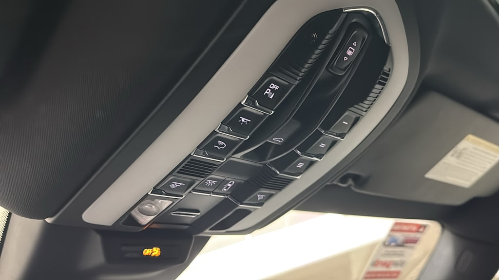Thumbnail: 2021 Porsche Macan - 28