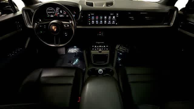 Thumbnail: 2024 Porsche Cayenne - 2