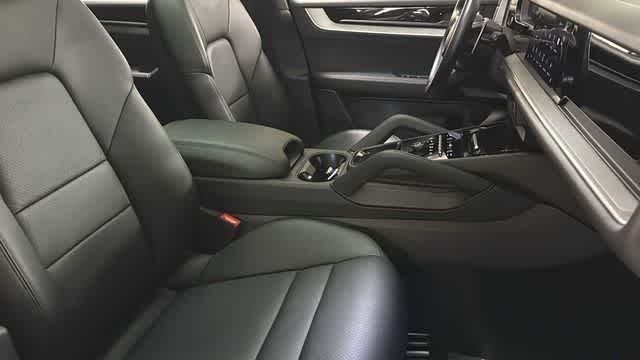 Thumbnail: 2024 Porsche Cayenne - 27
