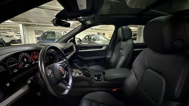 Thumbnail: 2024 Porsche Cayenne - 9