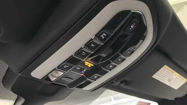 Thumbnail: 2017 Porsche Cayenne - 27