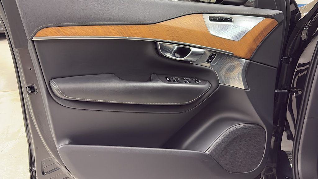 Thumbnail: 2019 Volvo XC90 - 22