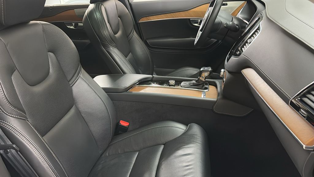 Thumbnail: 2019 Volvo XC90 - 37