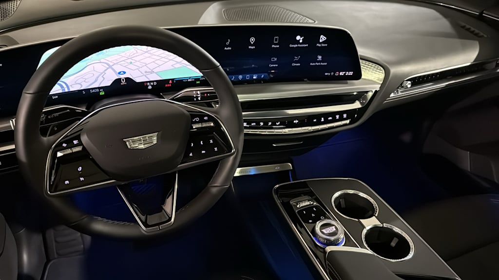 Thumbnail: 2024 Cadillac Lyriq - 7