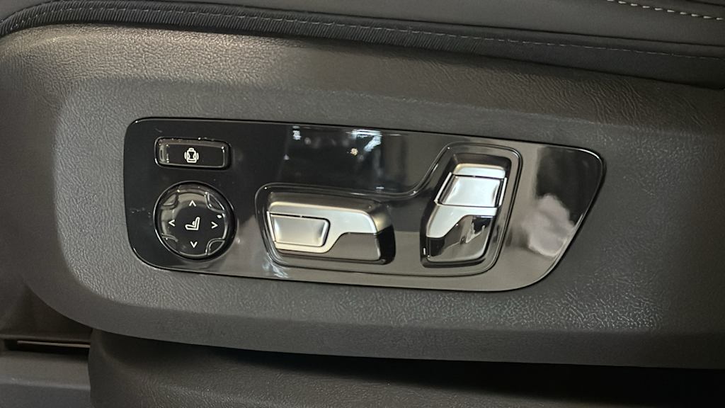 2025 BMW X5 xDrive50e 23