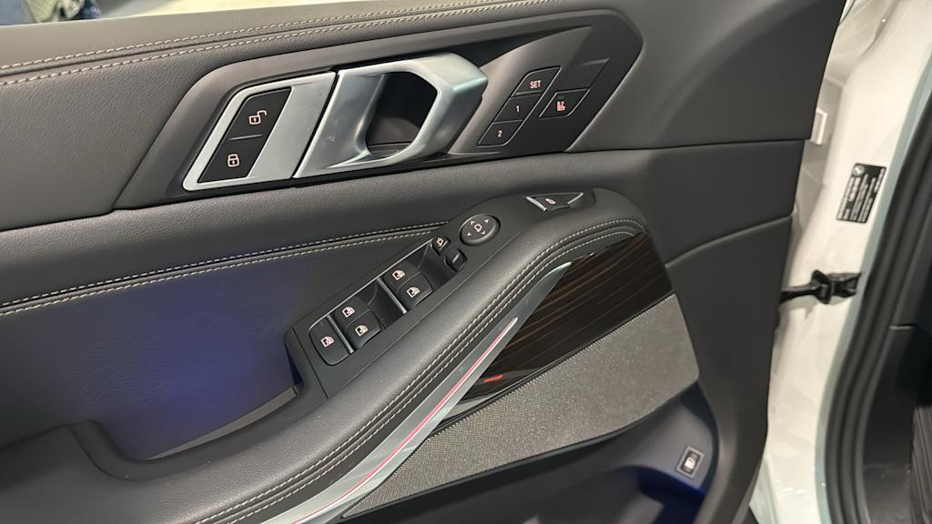 2025 BMW X5 xDrive50e 22