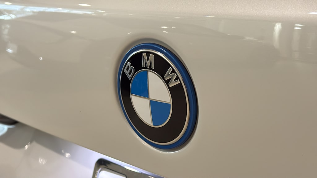 2025 BMW X5 xDrive50e 7
