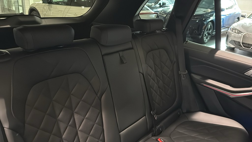2025 BMW X5 xDrive50e 35