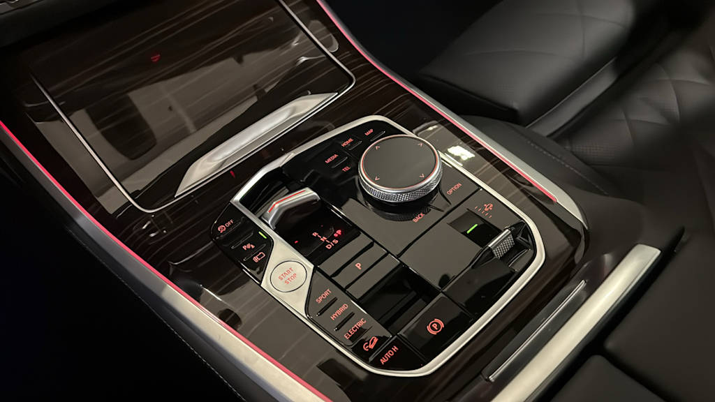 2025 BMW X5 xDrive50e 15