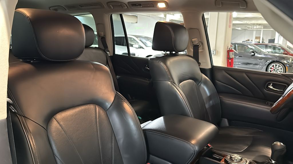Thumbnail: 2016 INFINITI QX80 - 32