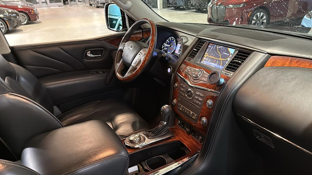 Thumbnail: 2016 INFINITI QX80 - 9
