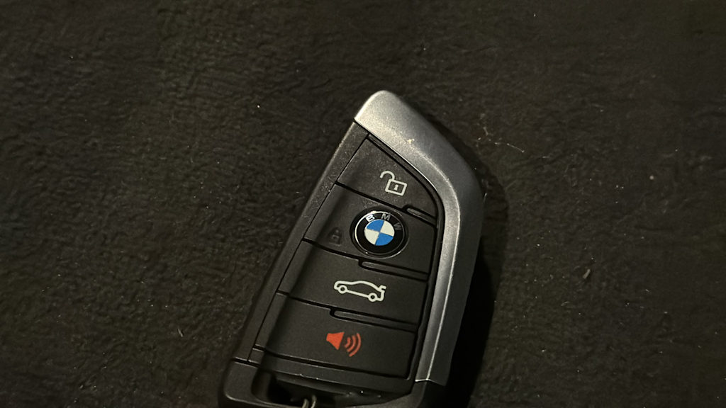 2023 BMW 5 Series 530xi 19