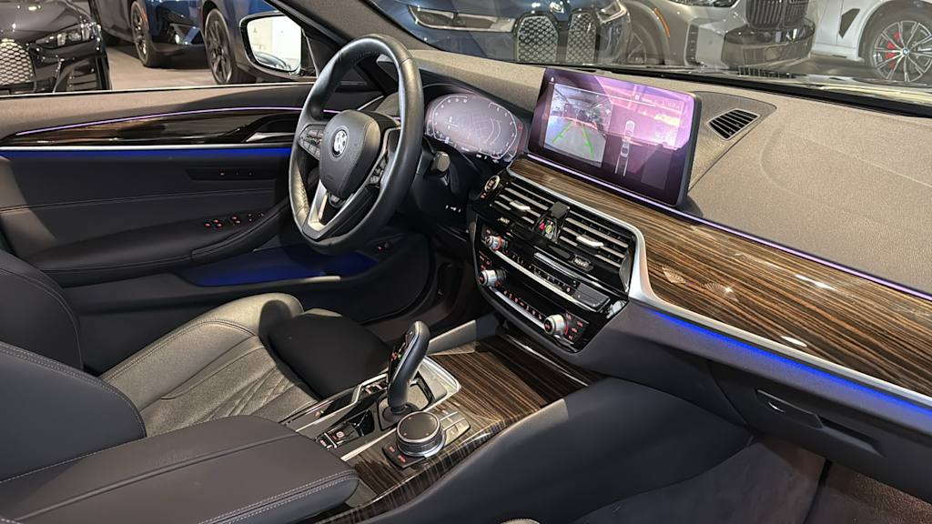 2023 BMW 5 Series 530xi 14