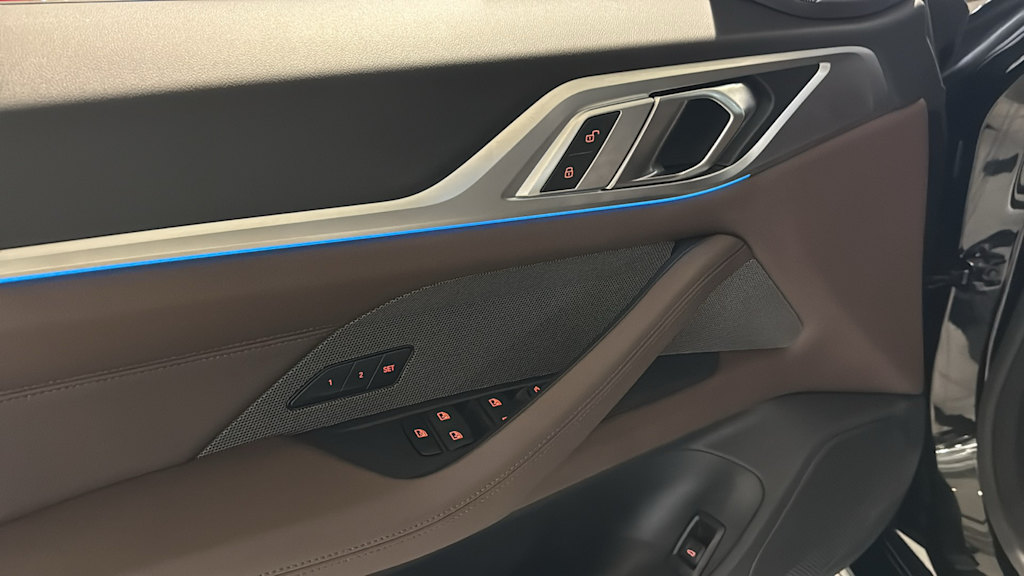 Thumbnail: 2025 BMW i4 - 21