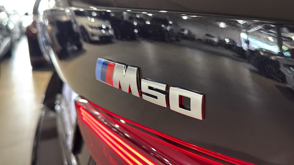 Thumbnail: 2025 BMW i4 - 18