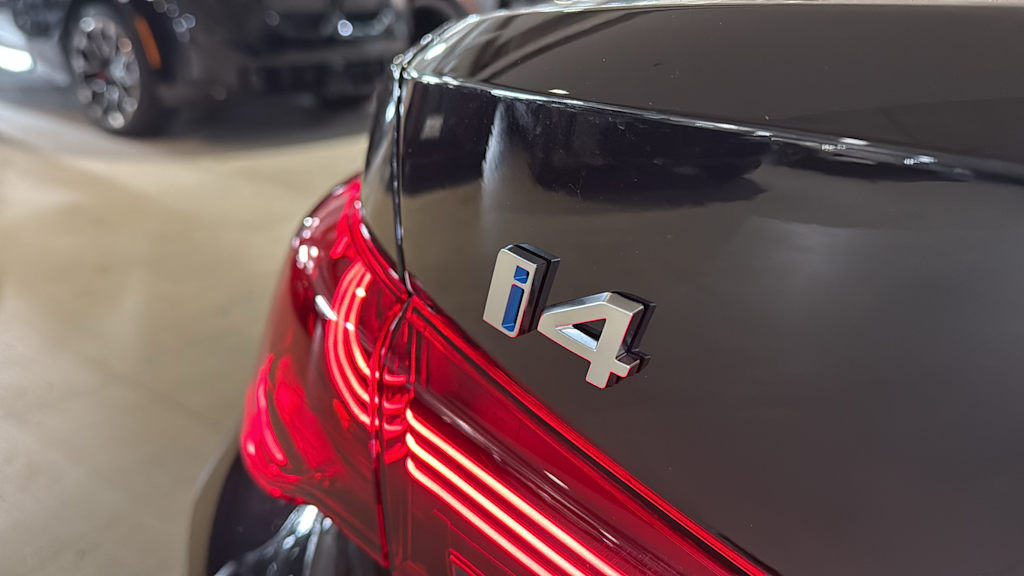 Thumbnail: 2025 BMW i4 - 19
