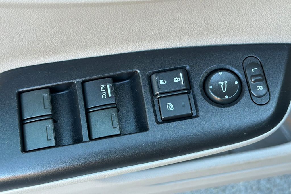 Thumbnail: 2013 Honda Civic - 20