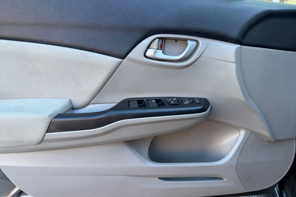 Thumbnail: 2013 Honda Civic - 19