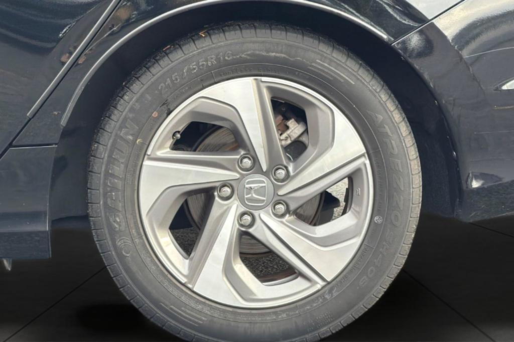 Thumbnail: 2019 Honda Insight - 8