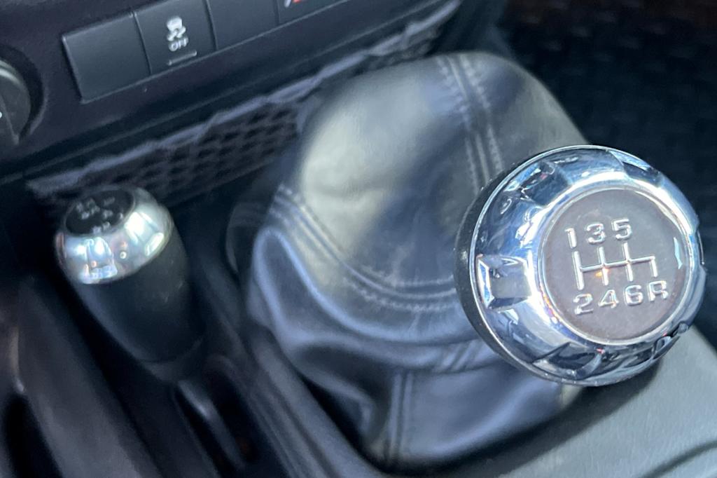 2016 Jeep Wrangler Rubicon 24