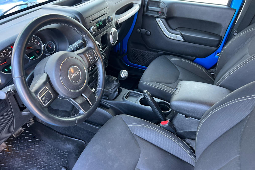 2016 Jeep Wrangler Rubicon 10
