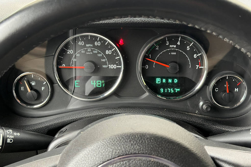 Thumbnail: 2015 Jeep Wrangler - 14