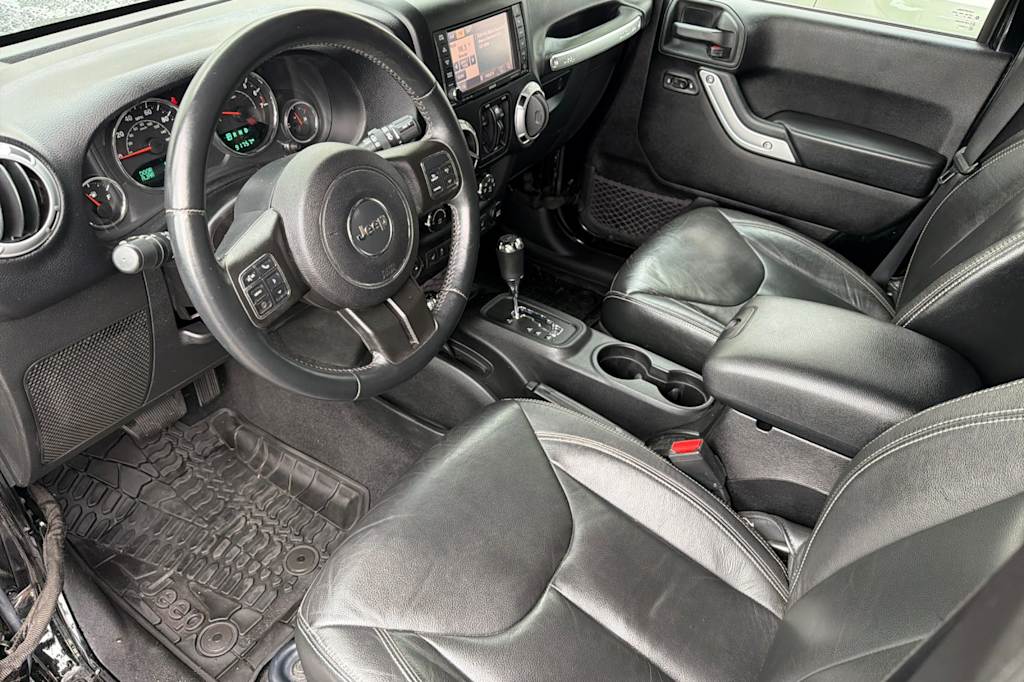 Thumbnail: 2015 Jeep Wrangler - 8