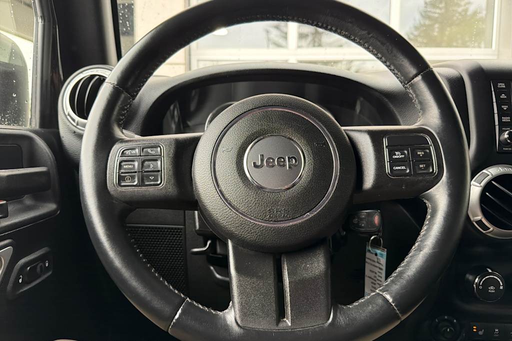 Thumbnail: 2015 Jeep Wrangler - 24