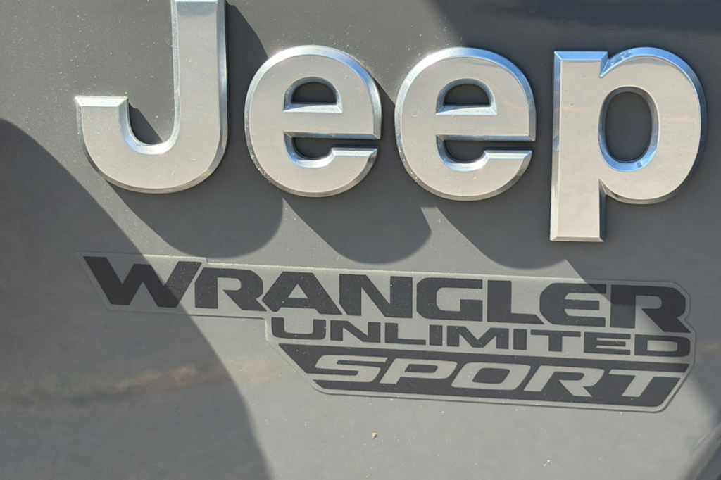 Thumbnail: 2020 Jeep Wrangler - 7