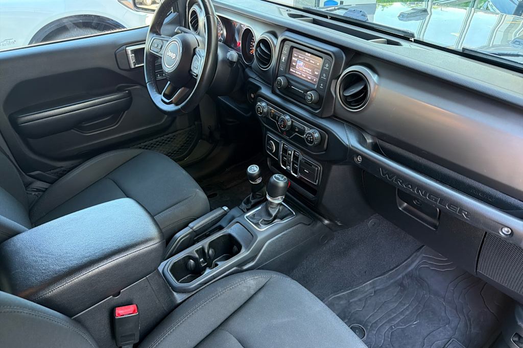 Thumbnail: 2020 Jeep Wrangler - 12